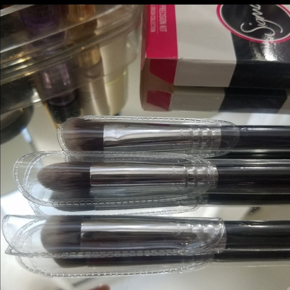 Sigma brush P84